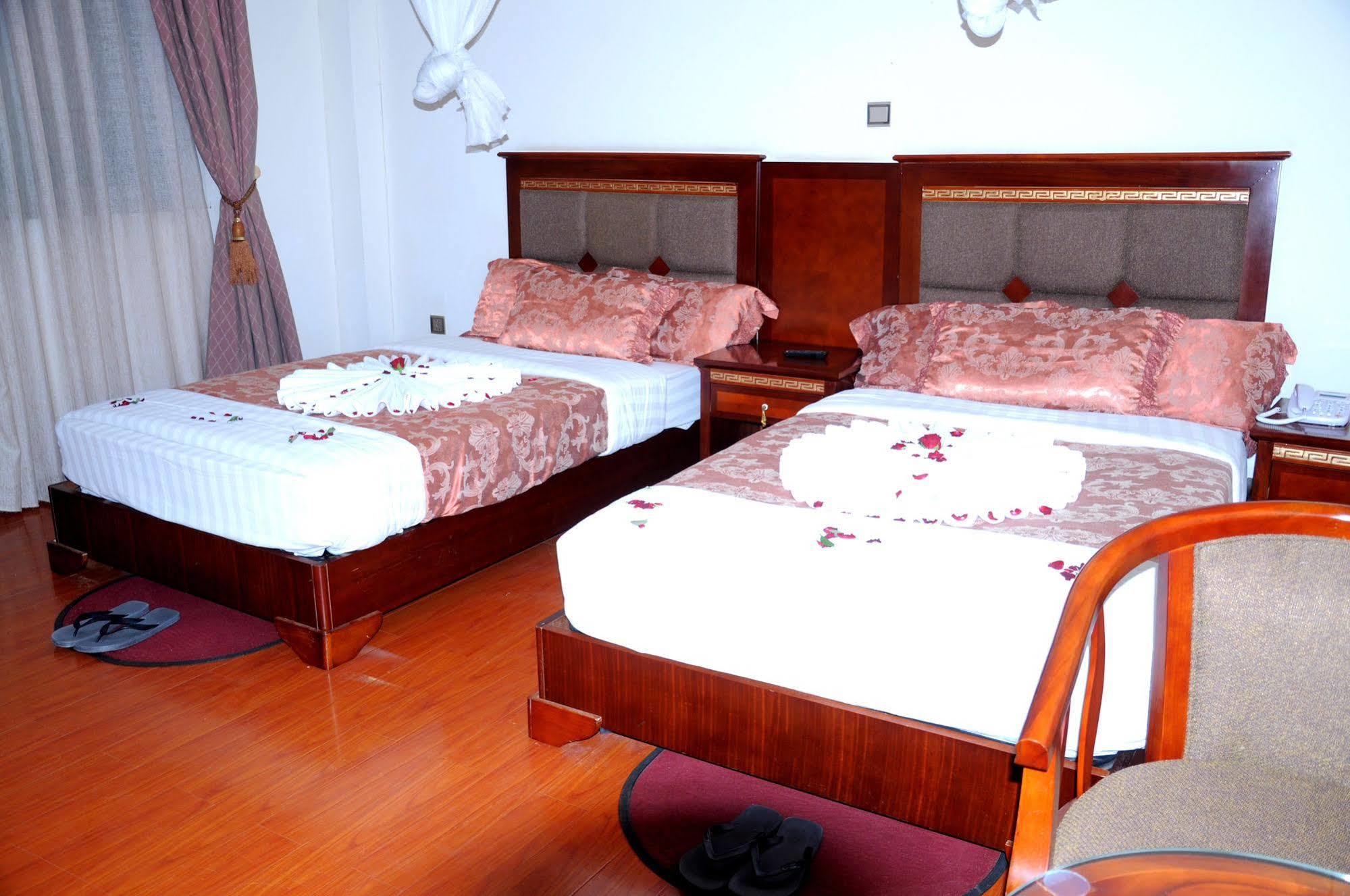 Addis Amba Hotel Bahir Dar Exterior foto